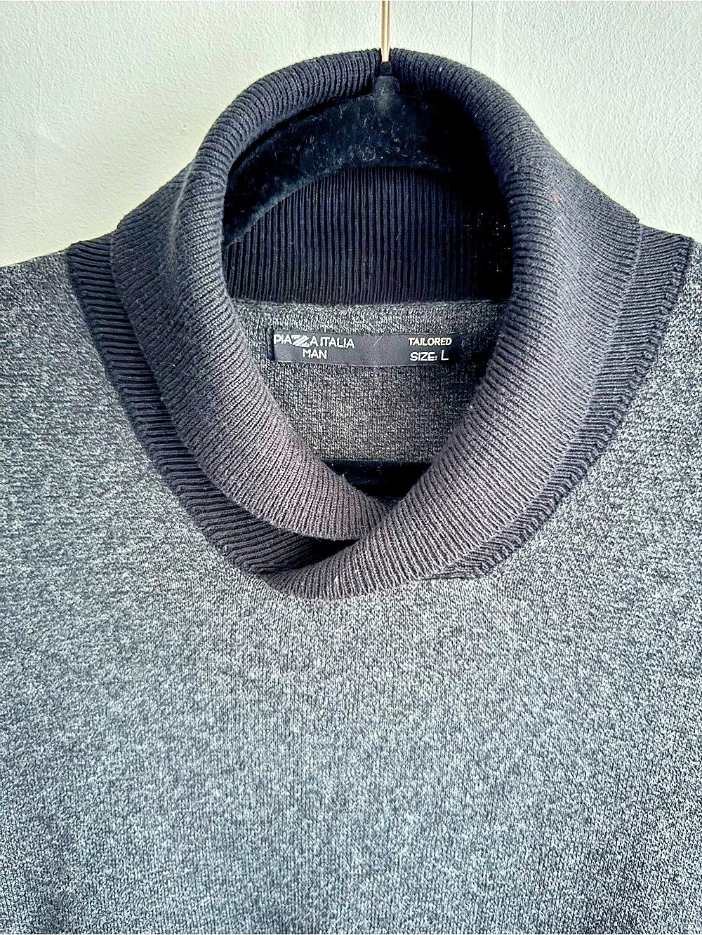 Piazza Italia Man Turtleneck Sweater in Gray & Black Size Large